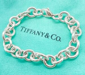 Tiffany & Co. Hallmarked Sterling Silver 10mm Oval Link Bracelet 6.5"